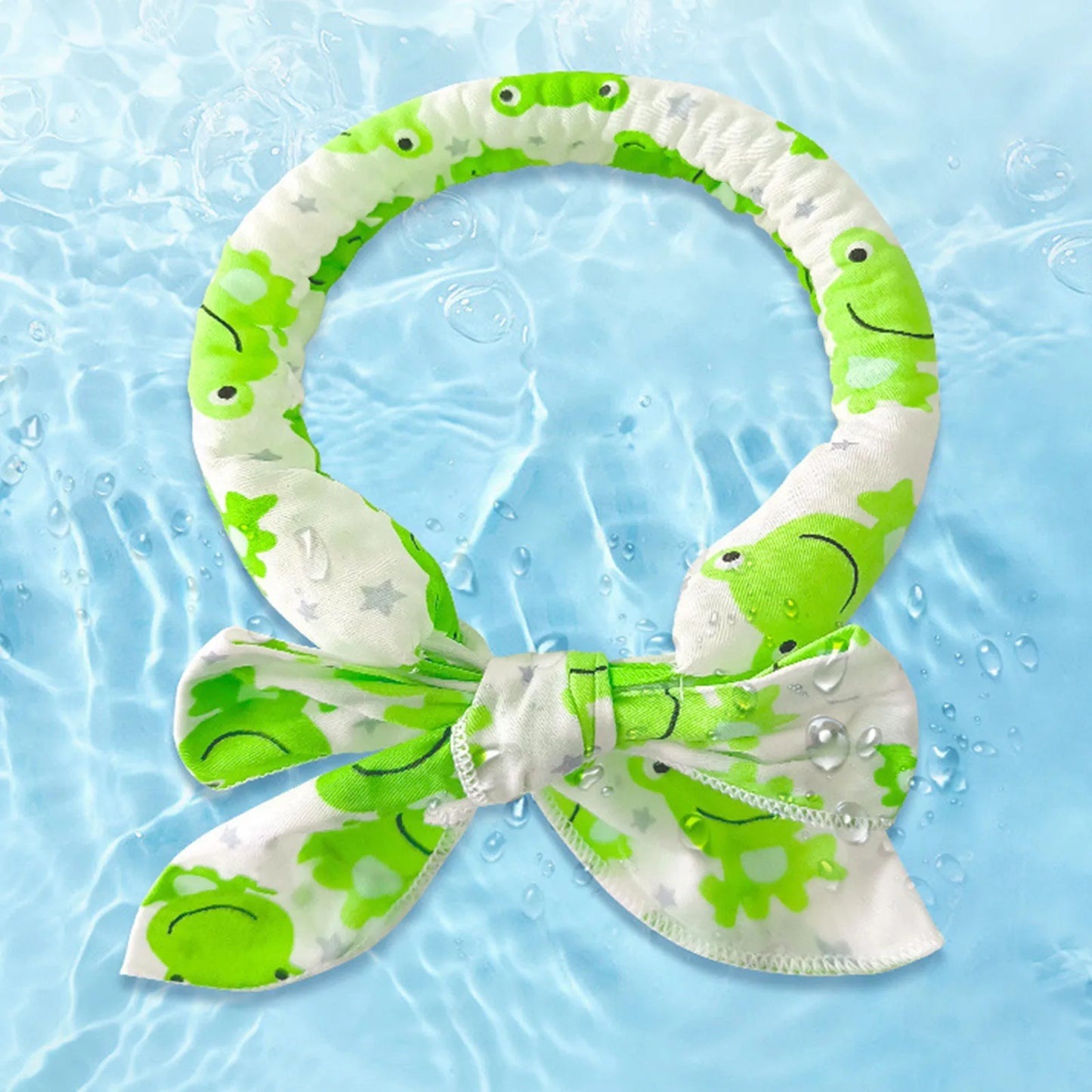 Pet Cooling Scarf – Adjustable Ice Crystal Bandana for Dogs & Cats, Breathable and Refreshing