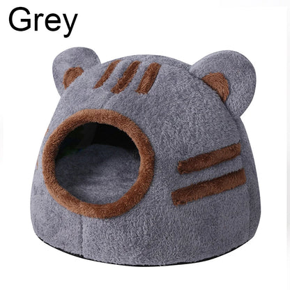 Winter Deep Sleep Comfort Cat Bed with Bear Head Design – Soft, Self-Warming Kitten Bed